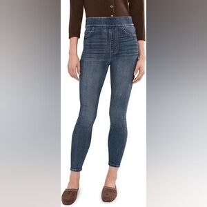 Liverpool Blue Women's Pull-On Skinny Ankle Jeans